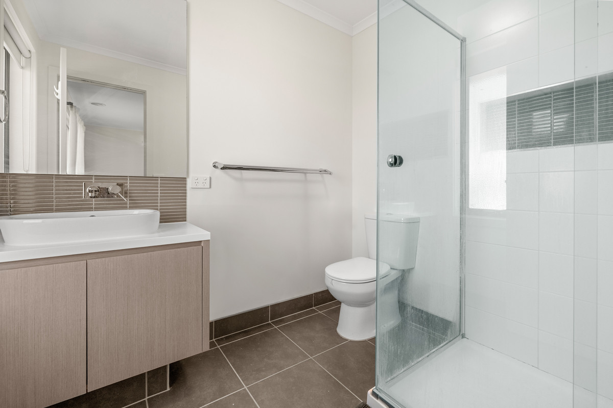 23 Erinbank Crescent, Westmeadows VIC 3049, Westmeadows - Thumbnail 7