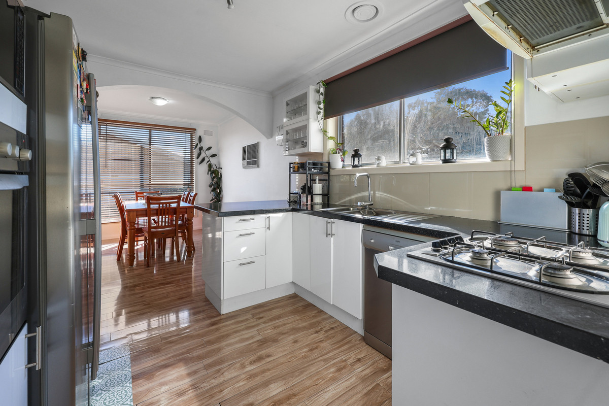 30 Ziegler Parade, Allansford VIC 3277, Allansford - Thumbnail 3