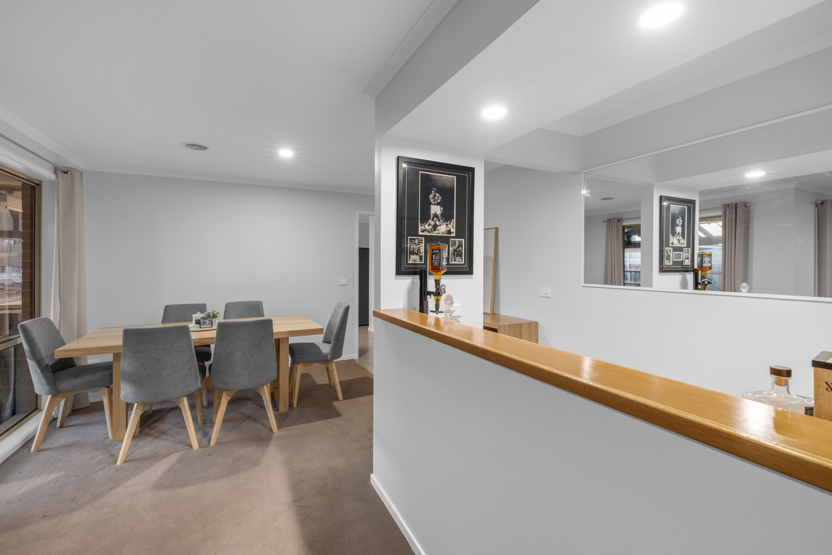 2 Millbank Place, Cranbourne VIC 3977, Cranbourne - Thumbnail 4