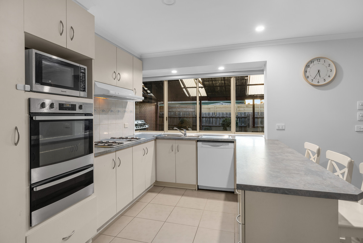 2 Millbank Place, Cranbourne VIC 3977, Cranbourne - Thumbnail 5