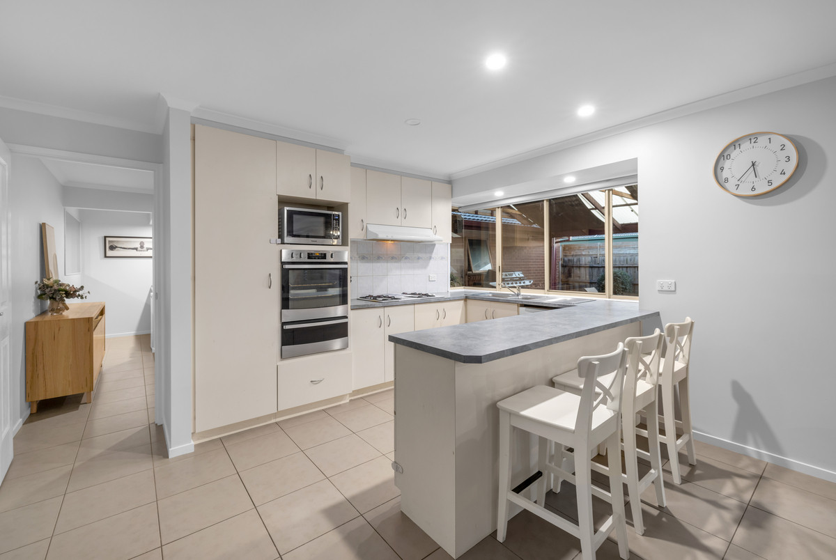 2 Millbank Place, Cranbourne VIC 3977, Cranbourne - Thumbnail 6