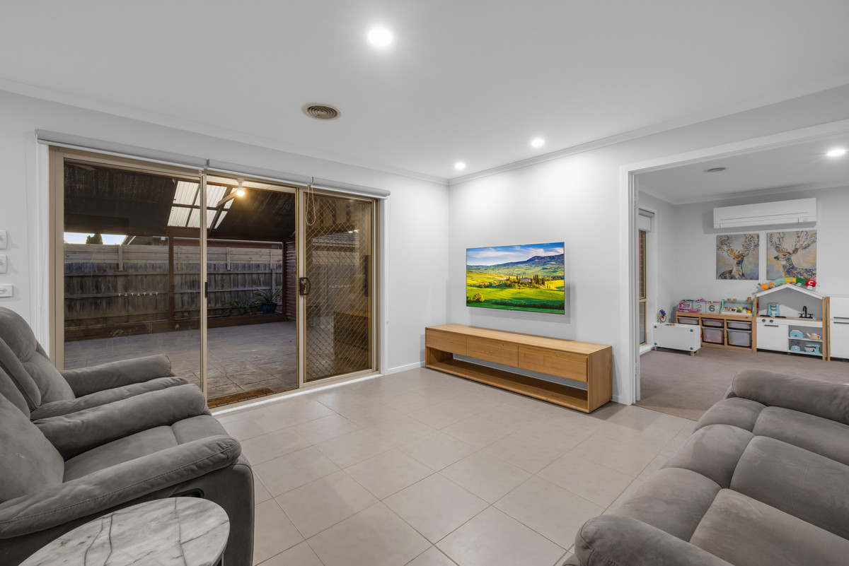 2 Millbank Place, Cranbourne VIC 3977, Cranbourne - Thumbnail 8