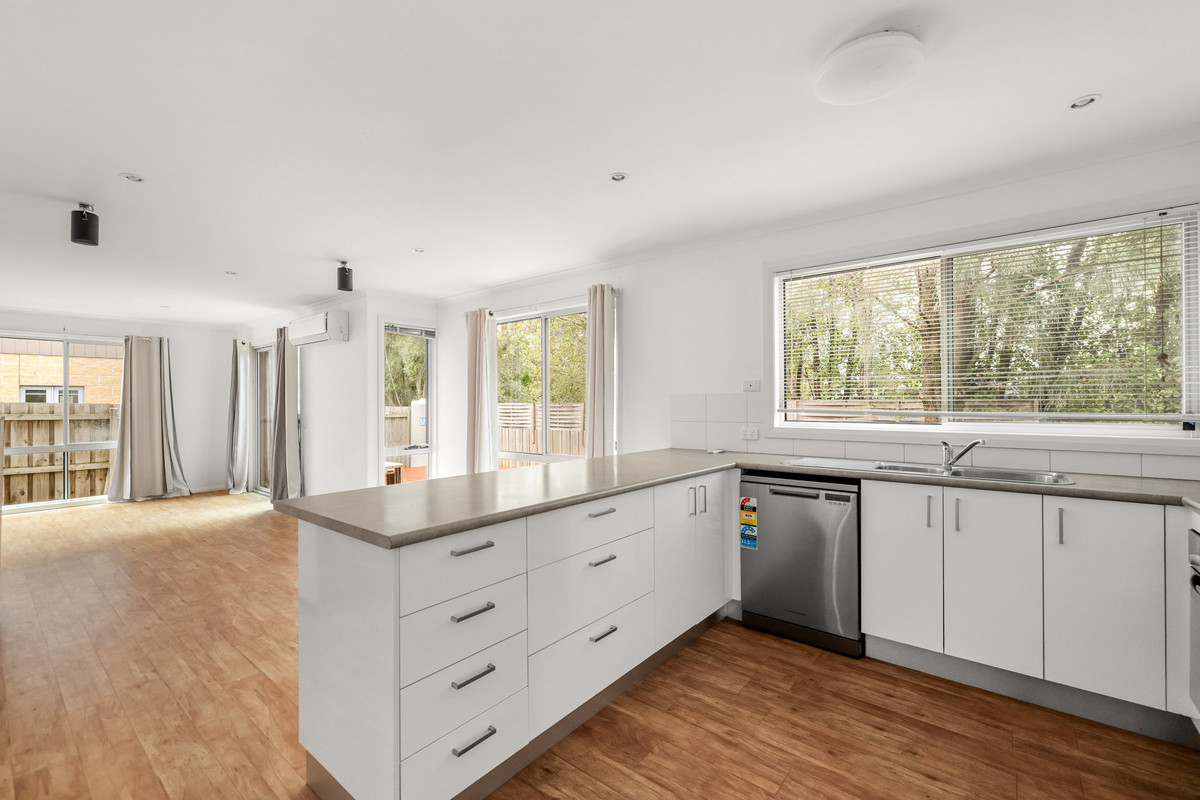 3 / 27 Jenner Avenue, Cowes VIC 3922, Cowes - Thumbnail 2