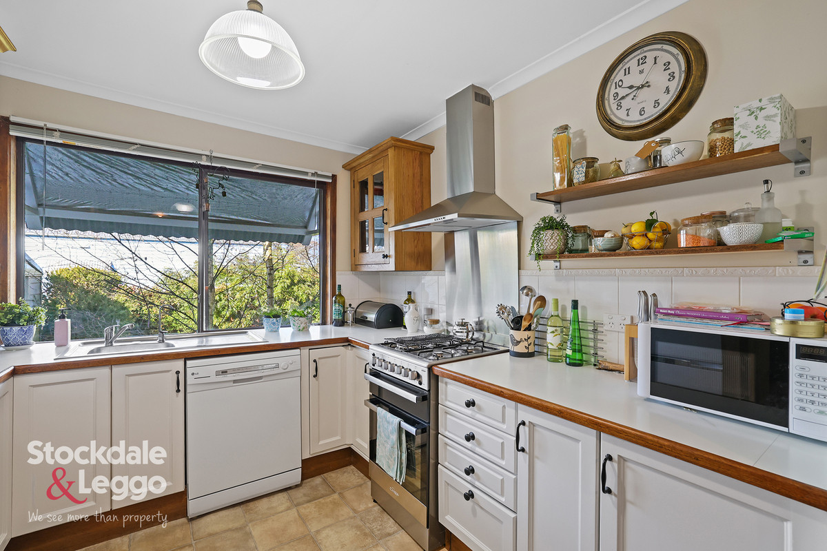 5 Brennan Street, Mirboo North VIC 3871, Mirboo North - Thumbnail 5