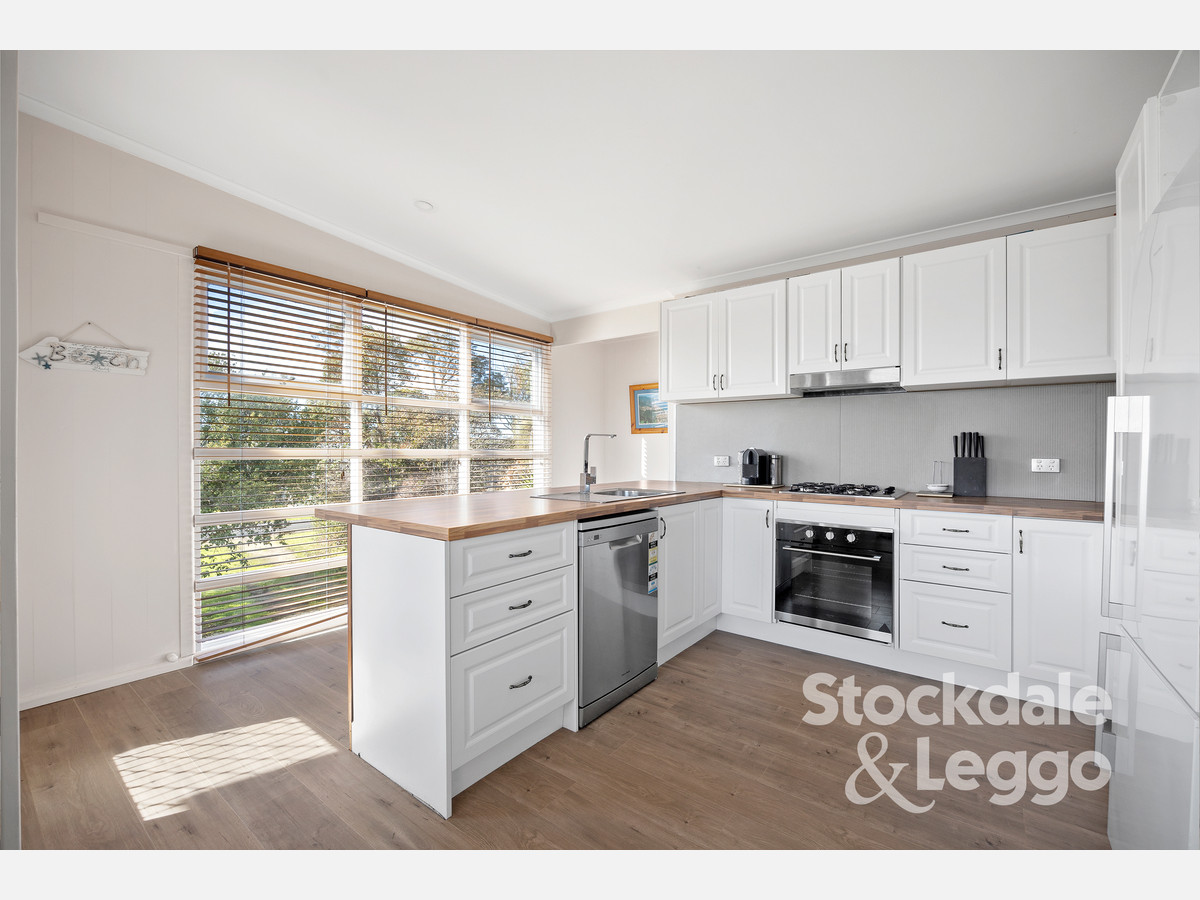 18 Sheila Street, Rye VIC 3941, Rye - Thumbnail 4
