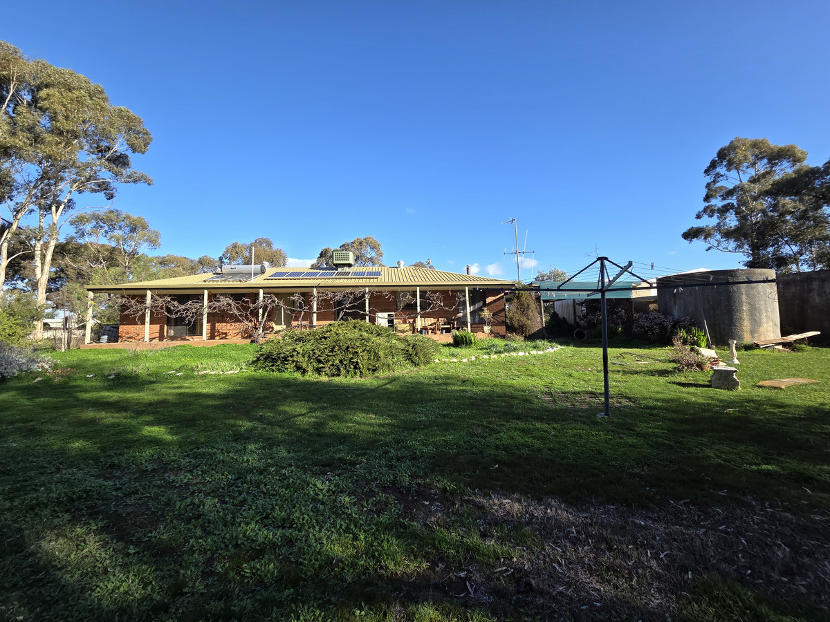 12 Miller Street, Neilborough VIC 3570, Neilborough - Thumbnail 3