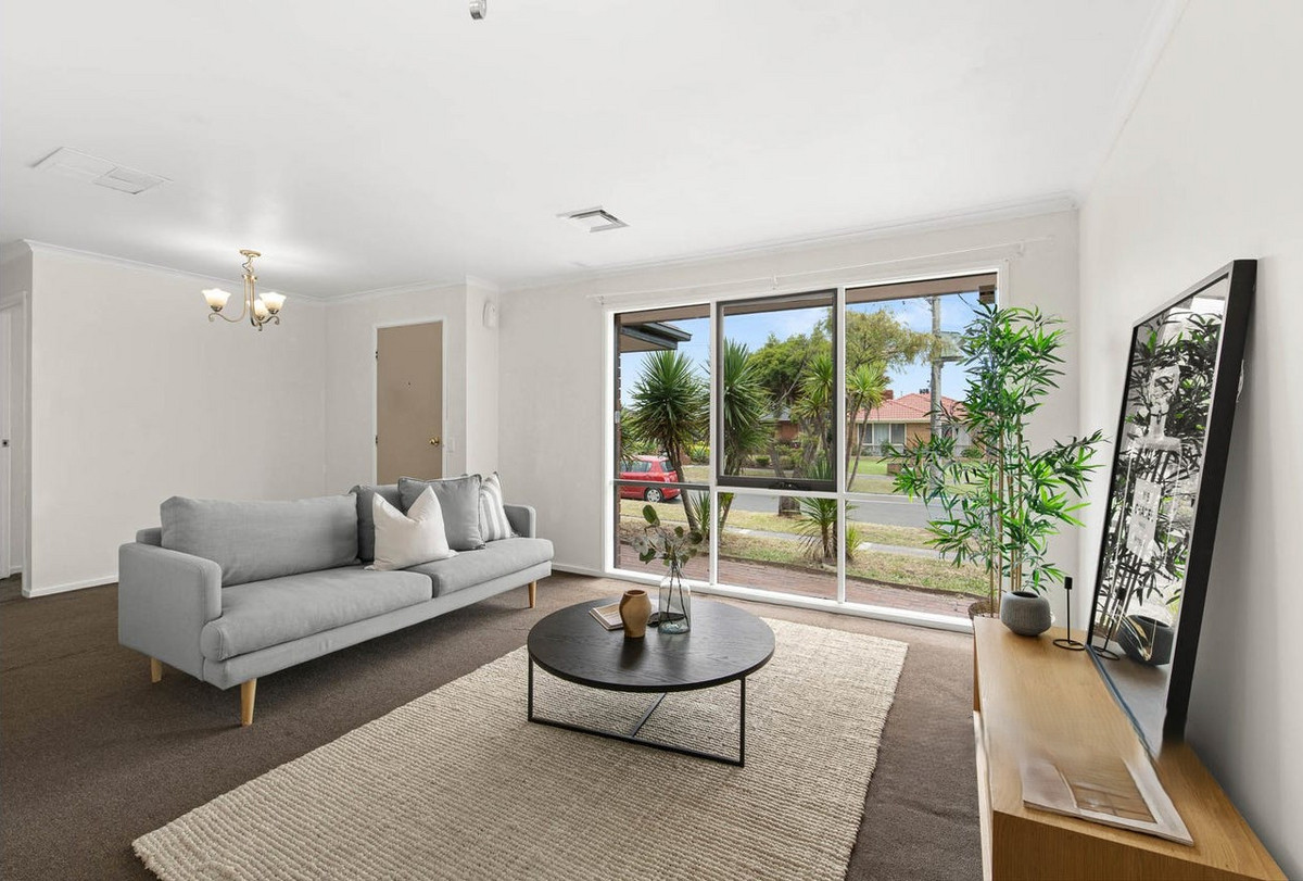 24 Edeys Run, Hampton Park VIC 3976, Hampton Park - Thumbnail 2