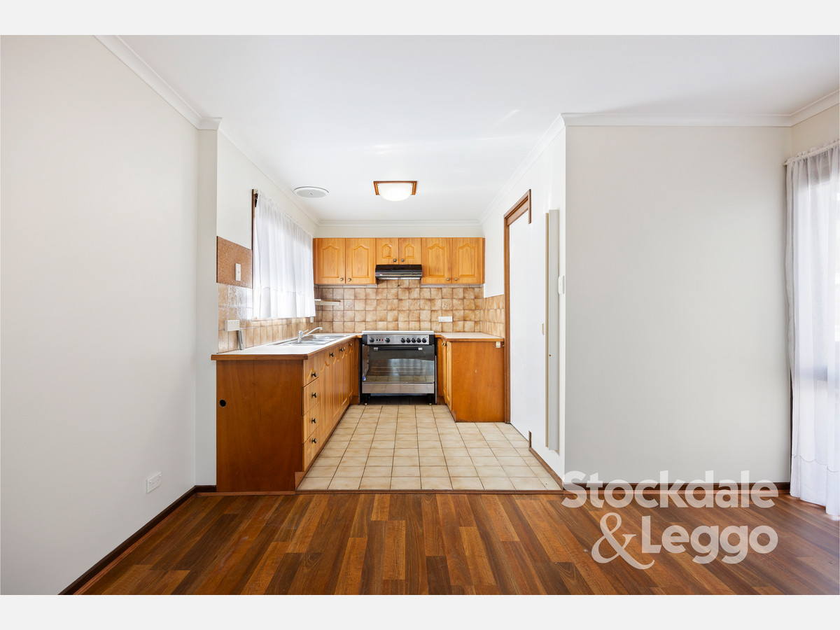 1 / 27 Seventh Avenue, Rosebud VIC 3939, Rosebud - Thumbnail 4