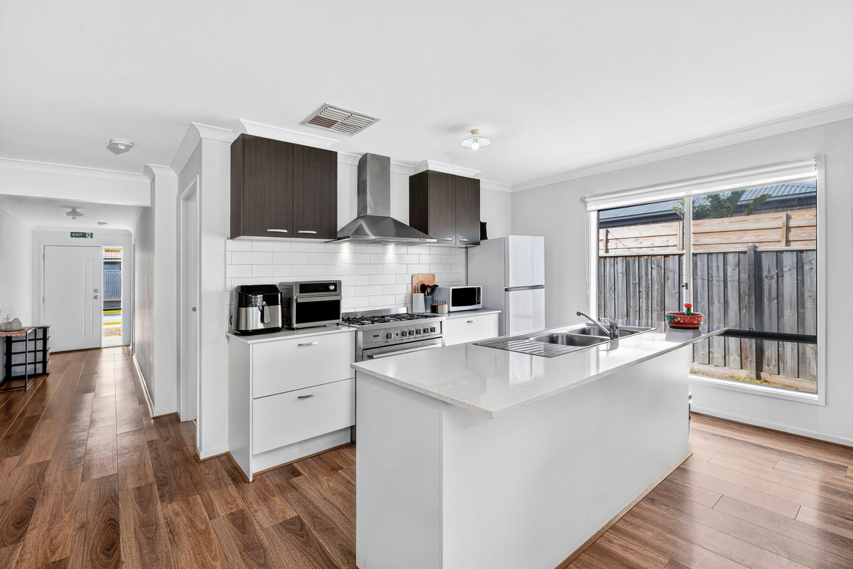 4 Boeing Street, Mount Duneed VIC 3217, Mount Duneed - Thumbnail 3