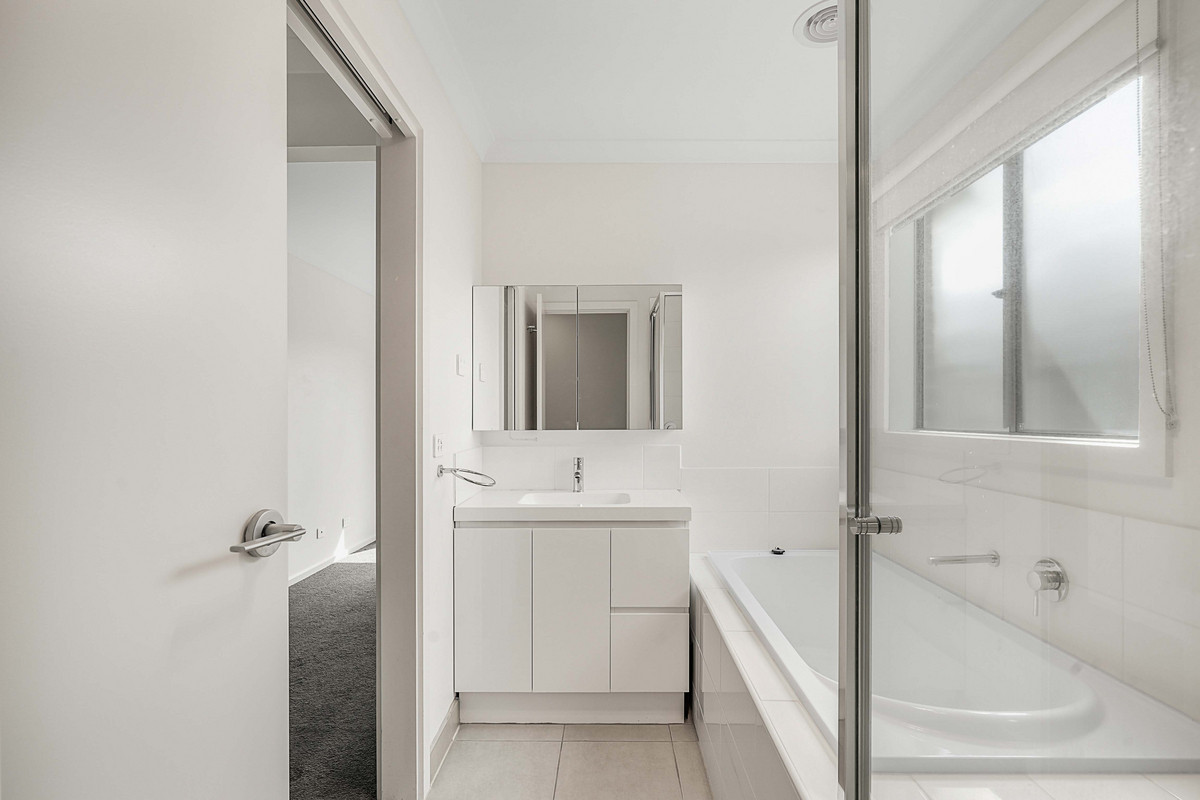 31 Manchester Circuit, Longwarry VIC 3816, Longwarry - Thumbnail 7