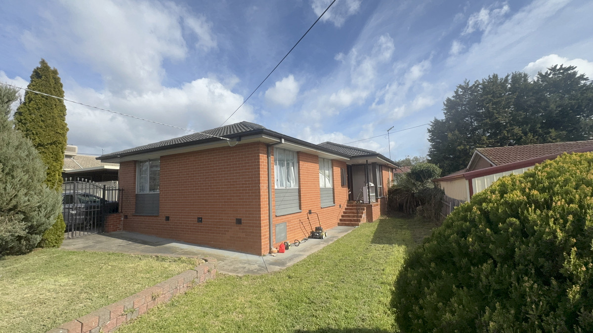 1 Gretna Close, Westmeadows VIC, Westmeadows - Thumbnail 2