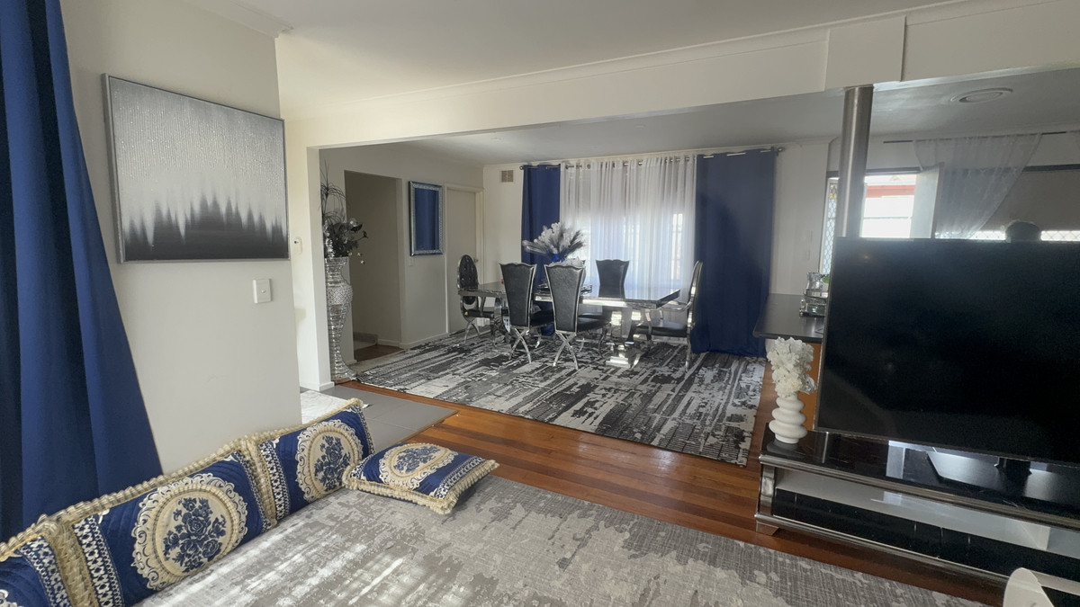 59 Erinbank Crescent, Westmeadows VIC 3049, Westmeadows - Thumbnail 4