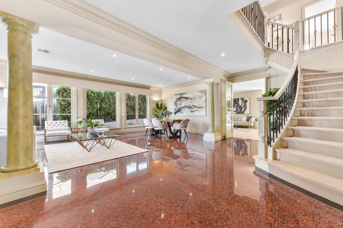 90 Grandview Road, Wheelers Hill VIC 3150, Wheelers Hill - Thumbnail 2