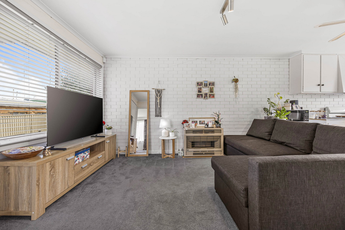 1 / 29 Carpenter Street, Wendouree VIC 3355, Wendouree - Thumbnail 5