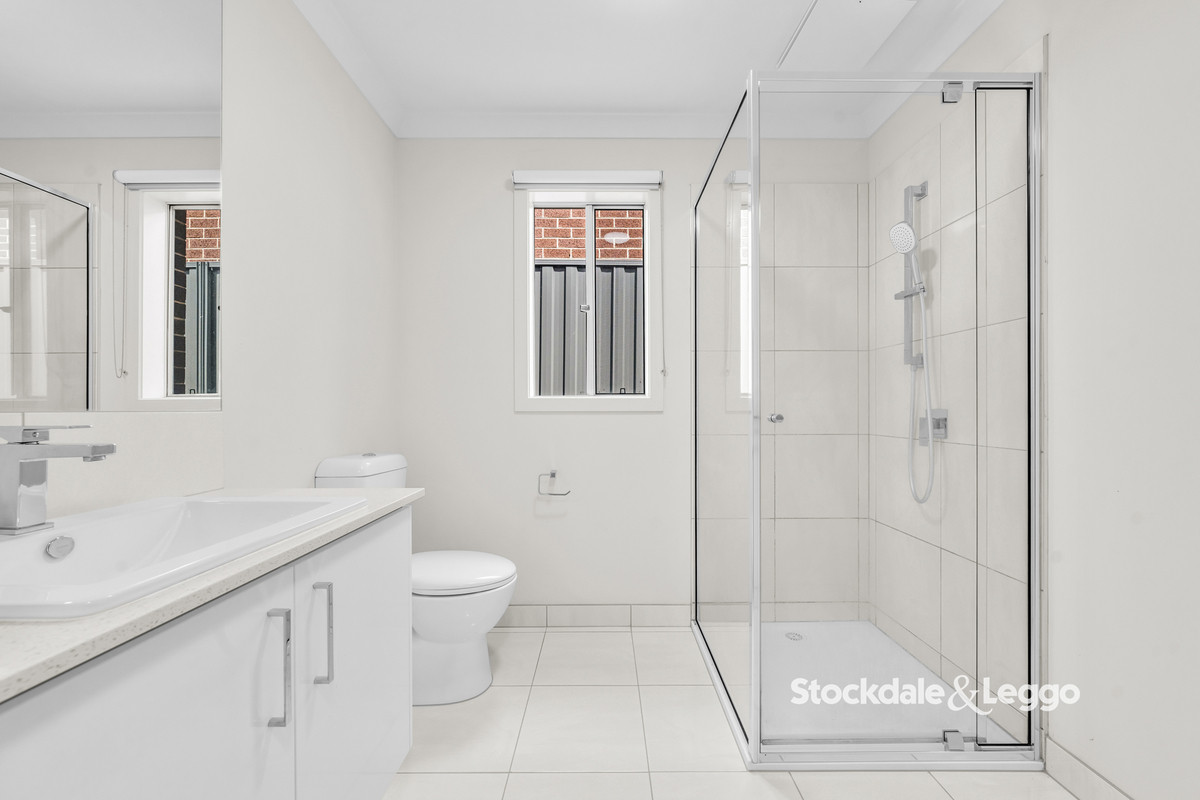9 Kaprun  Way, Pakenham VIC 3810, Pakenham - Thumbnail 4