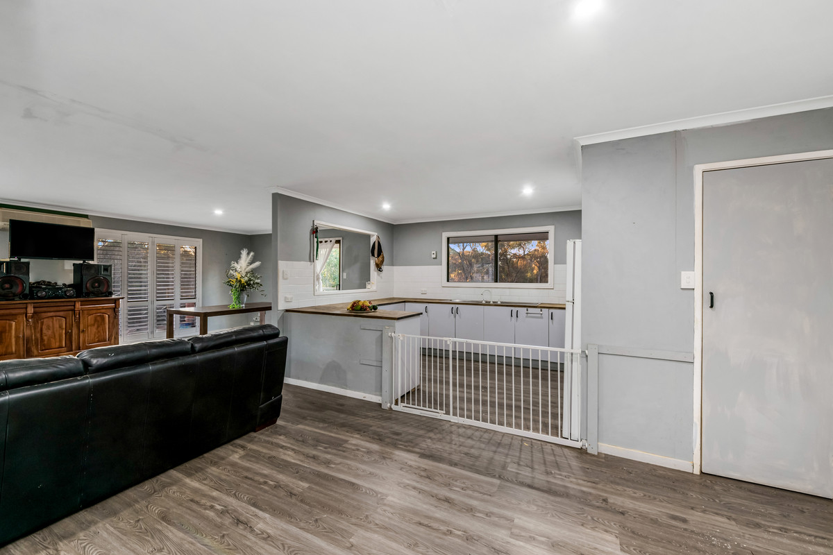 407 Josephine Drive, Wedderburn VIC 3518, Wedderburn - Thumbnail 3