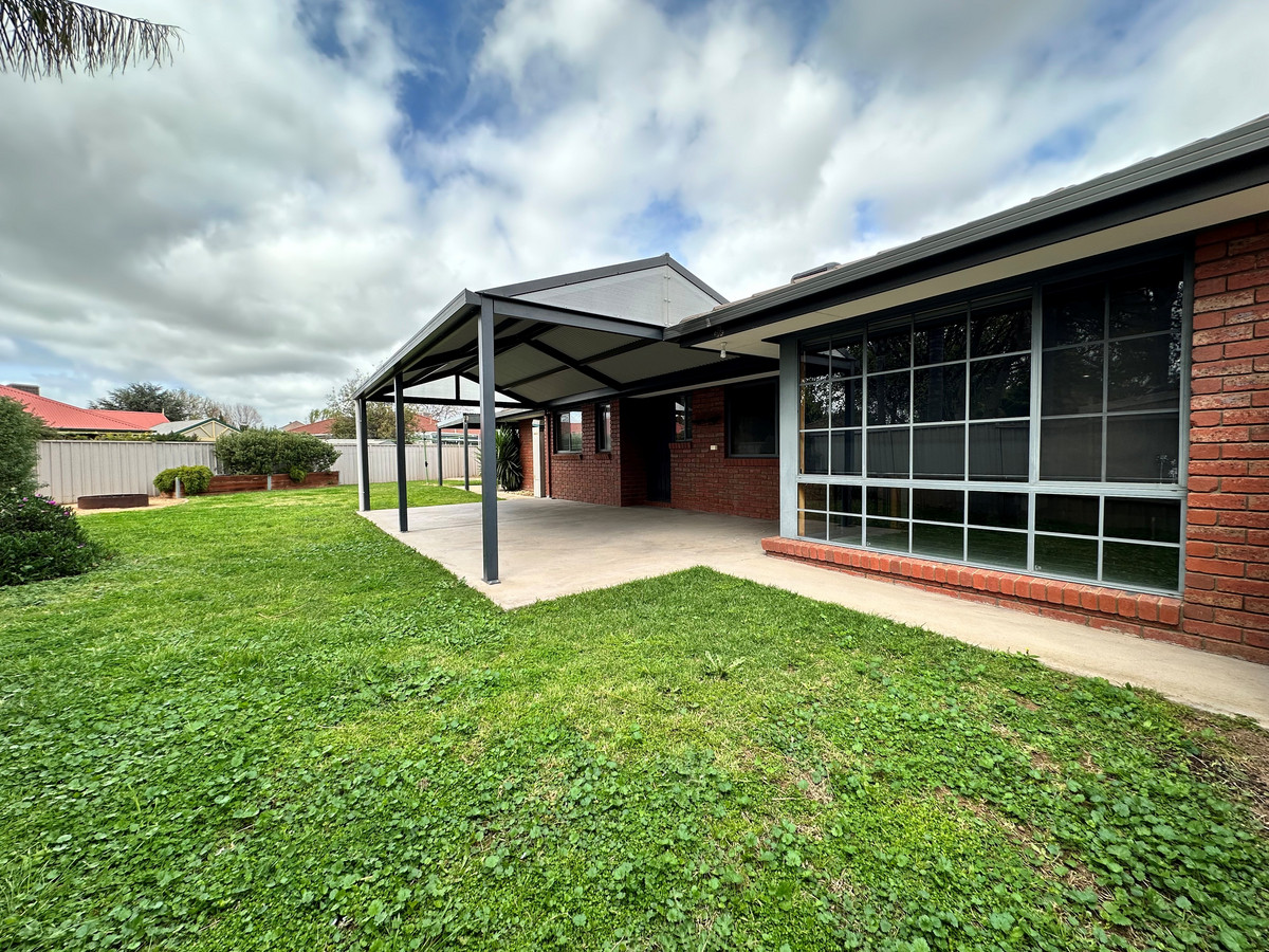 17 Gordon Drive, KIALLA VIC 3631, Kialla - Thumbnail 4