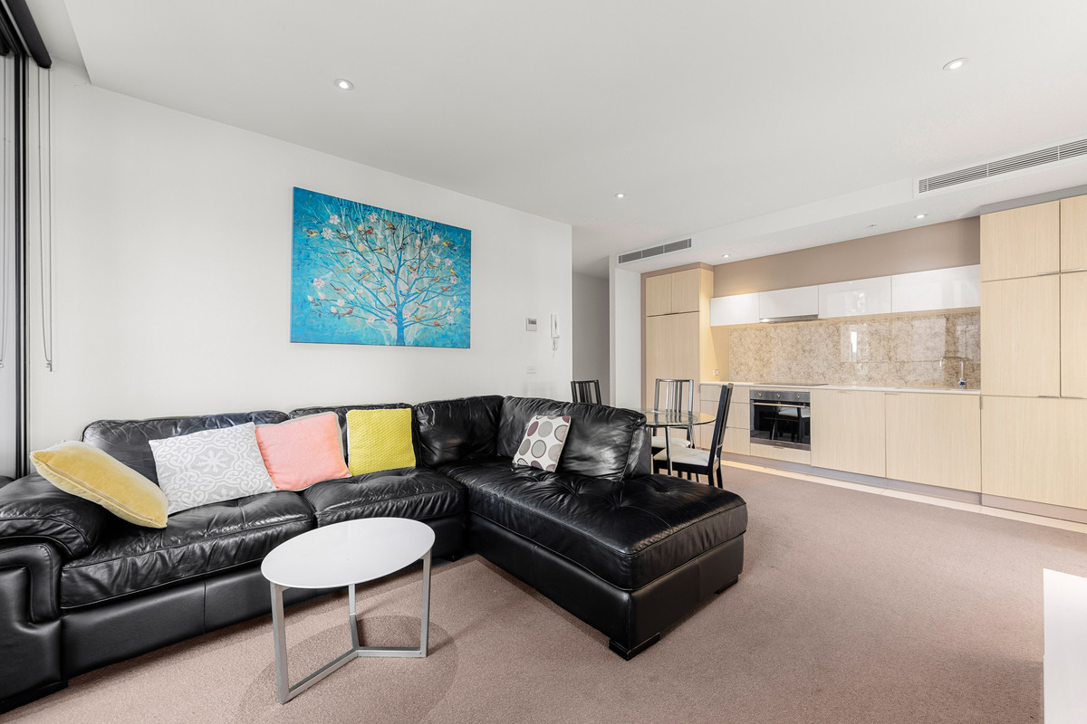 2307 / 135 City Road, Southbank VIC 3006, Southbank - Thumbnail 3