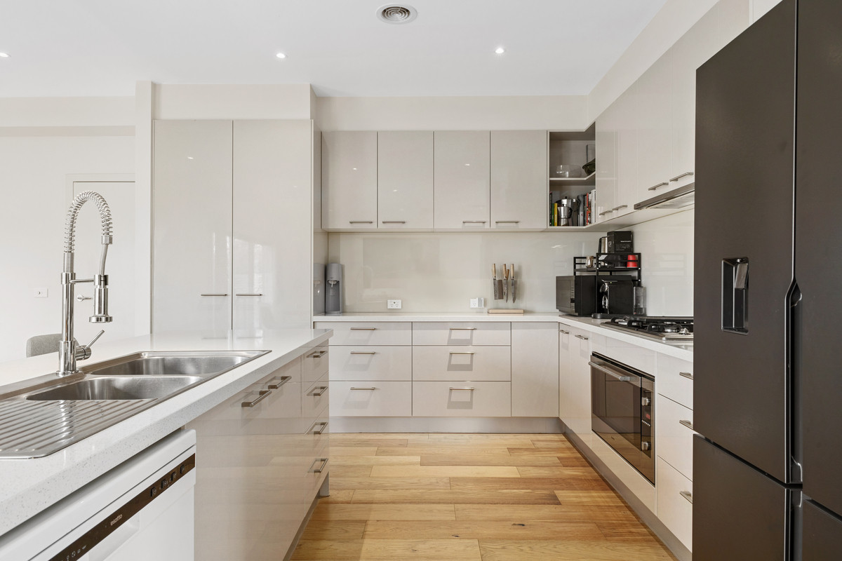 1 / 14 Savige Avenue, Mount Waverley VIC 3149, Mount Waverley - Thumbnail 5