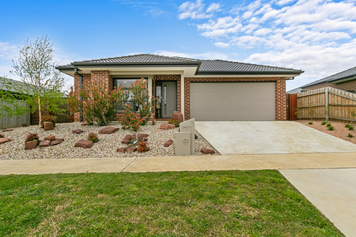 13 Kavanagh Street, Traralgon VIC 3844, Traralgon - Thumbnail 2