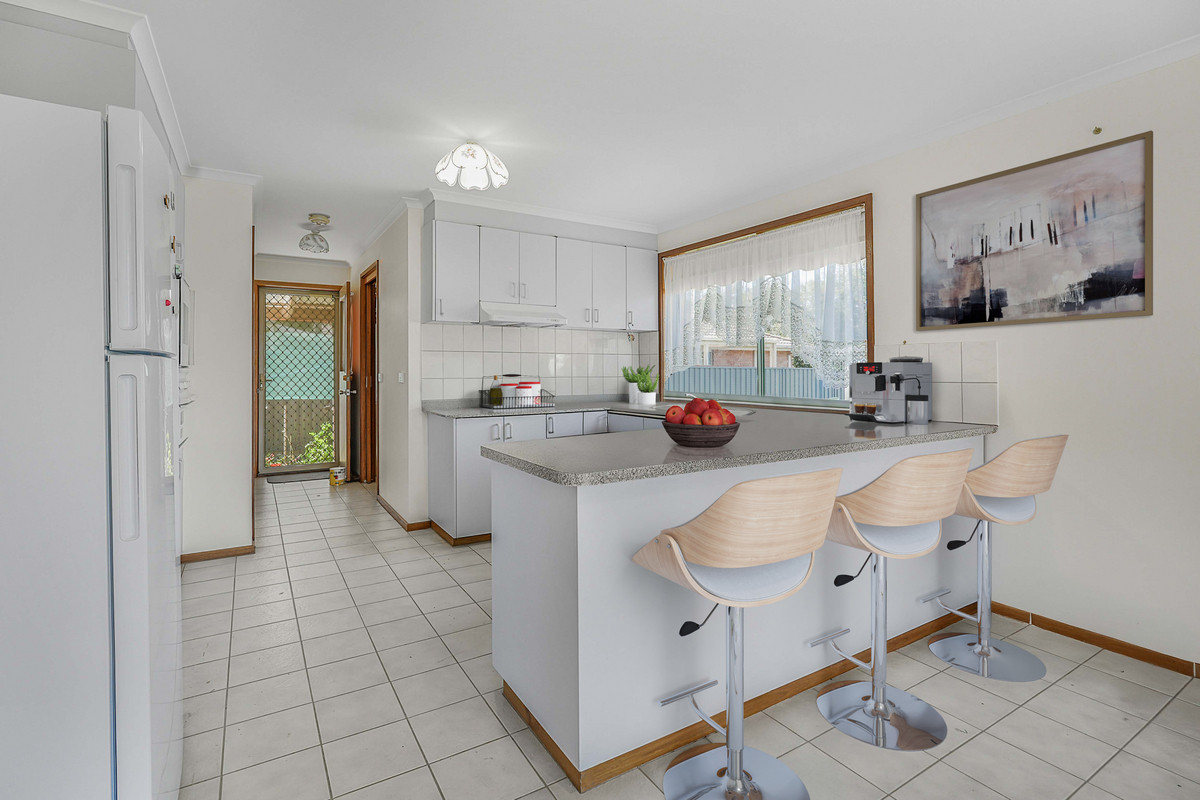 1 Kelly Court, PAKENHAM VIC 3810, Pakenham - Thumbnail 2