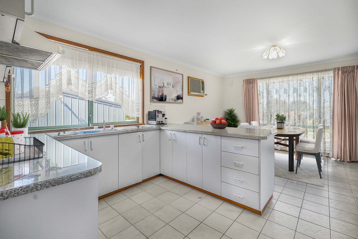 1 Kelly Court, PAKENHAM VIC 3810, Pakenham - Thumbnail 3