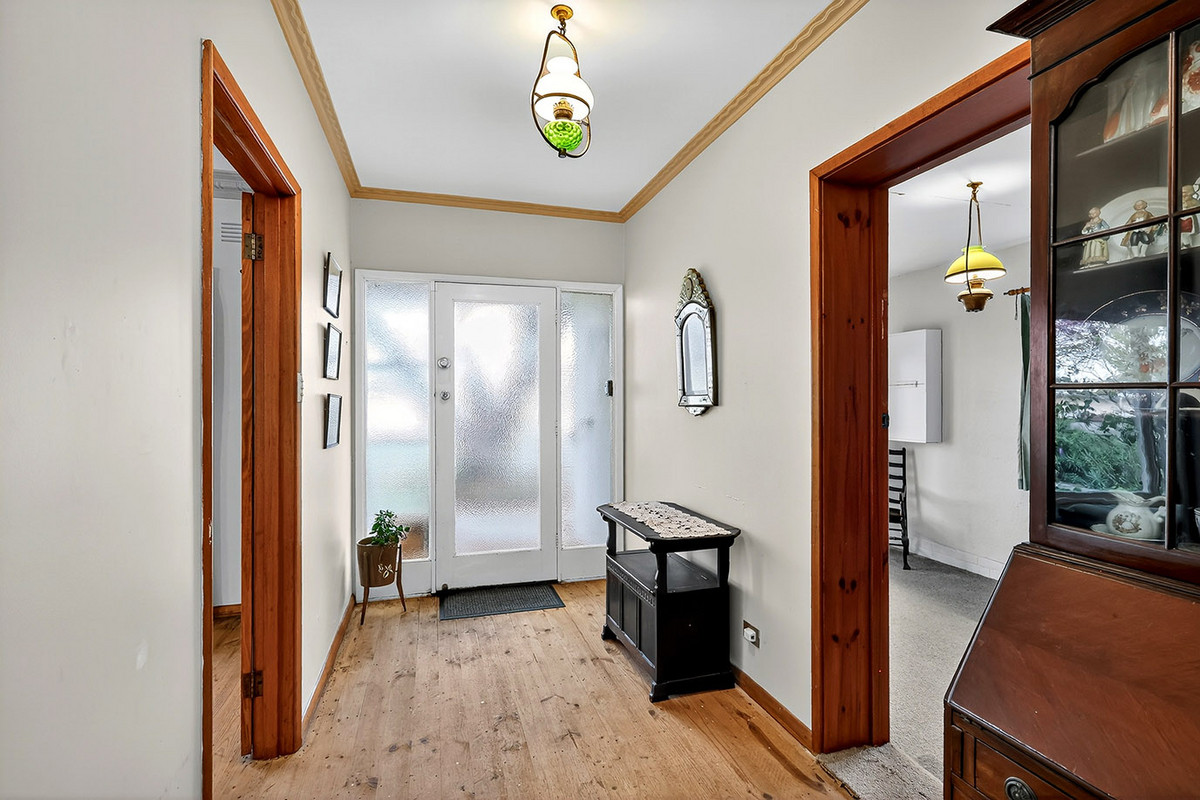 13 Birdwood Avenue, Warrnambool VIC 3280, Warrnambool - Thumbnail 6