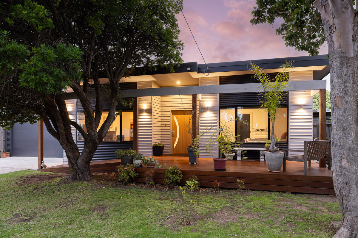 23 Alexander Avenue, Cowes VIC 3922, Cowes - Thumbnail 2