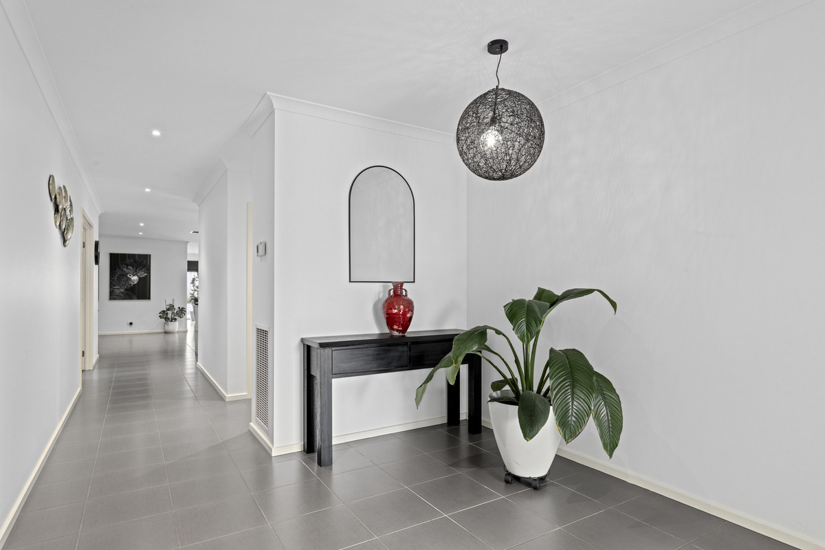 15 Waterhaven Boulevard, Drysdale VIC 3222, Drysdale - Thumbnail 2