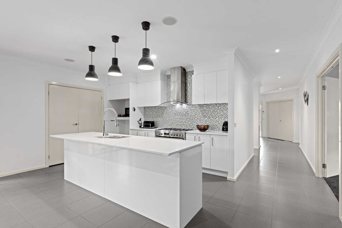 15 Waterhaven Boulevard, Drysdale VIC 3222, Drysdale - Thumbnail 6