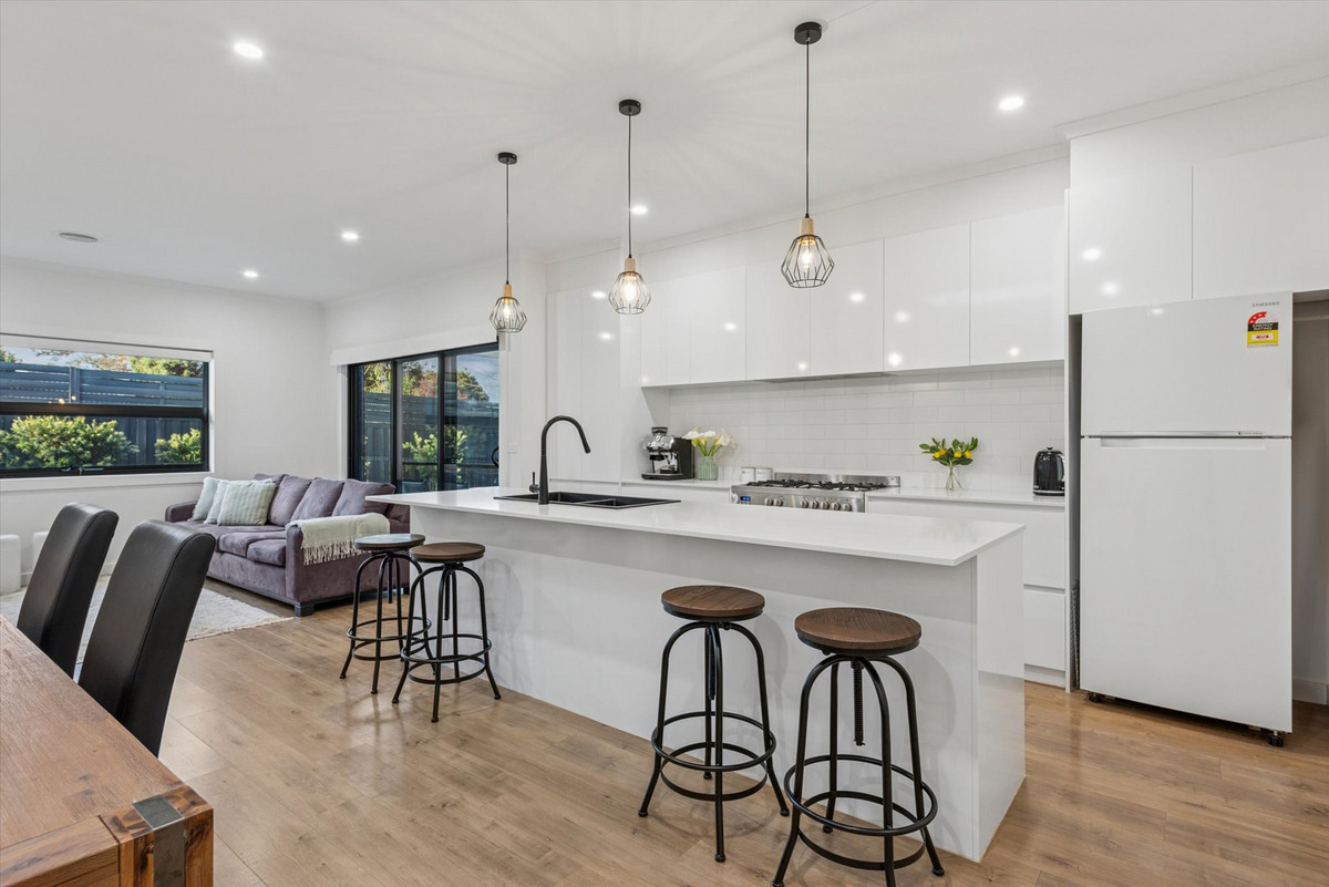 2 / 37 Beresford Road, Lilydale VIC 3140, Lilydale - Thumbnail 2