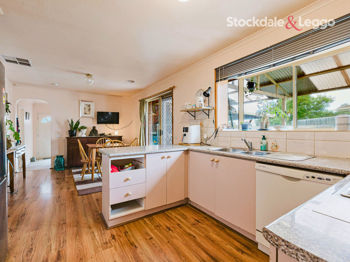 50 Underbank Boulevard, BACCHUS MARSH VIC 3340, Bacchus Marsh - Thumbnail 4