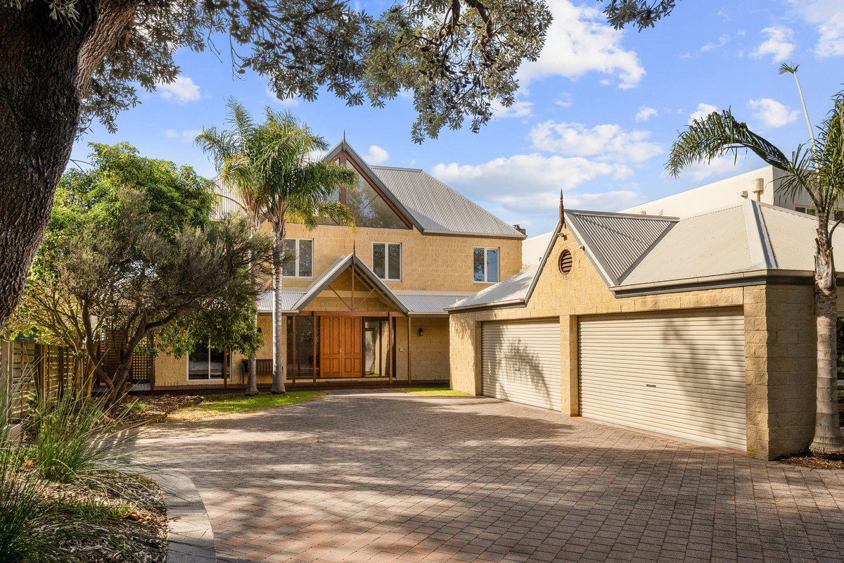 8 Monica Court, PEARCEDALE, Silverleaves - Thumbnail 3