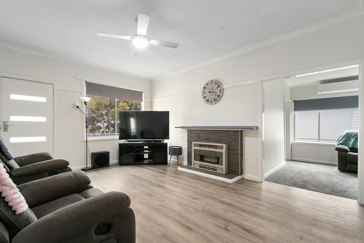 369 Princes Drive, Morwell VIC 3840, Morwell - Thumbnail 2