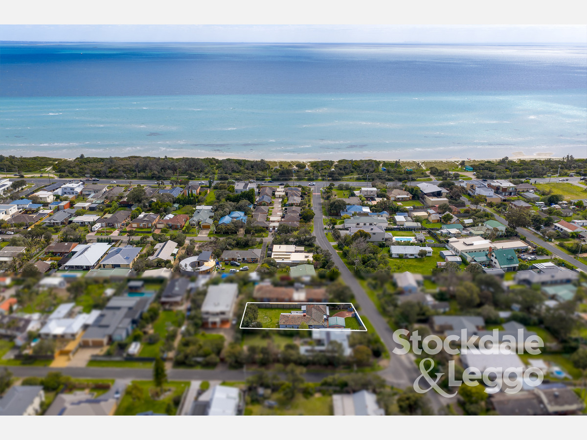 4 Marshall Street, Rye VIC 3941, Rye - Thumbnail 2