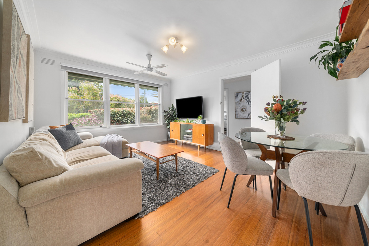 100 Valley Crescent, GLENROY VIC 3046, Glenroy - Thumbnail 4