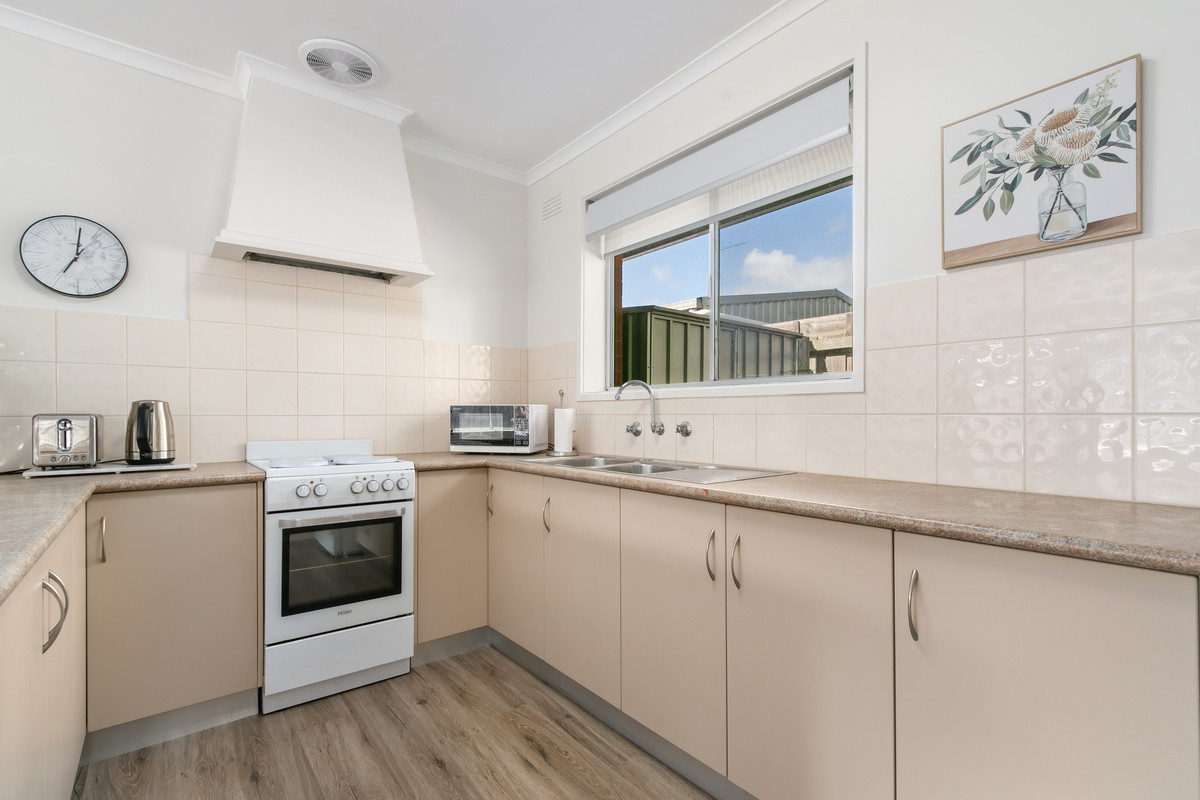 4 / 33 Hopetoun Avenue, MORWELL VIC 3840, Morwell - Thumbnail 3