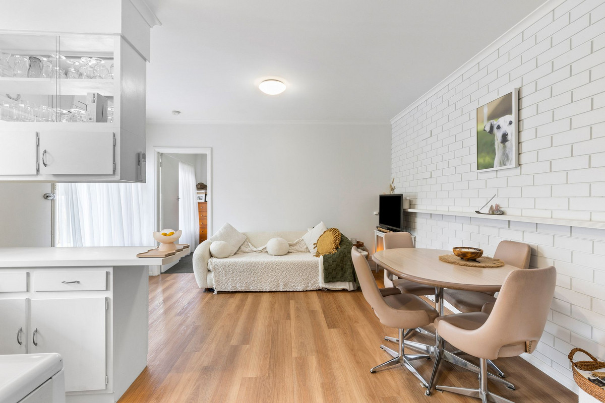 1,2,3,4 / 51 Barrabool Road, HIGHTON VIC 3216, Highton - Thumbnail 4