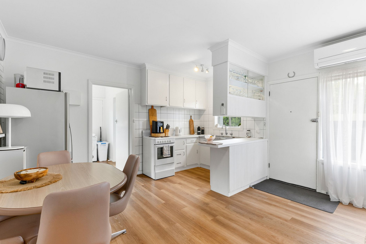 1,2,3,4 / 51 Barrabool Road, HIGHTON VIC 3216, Highton - Thumbnail 5