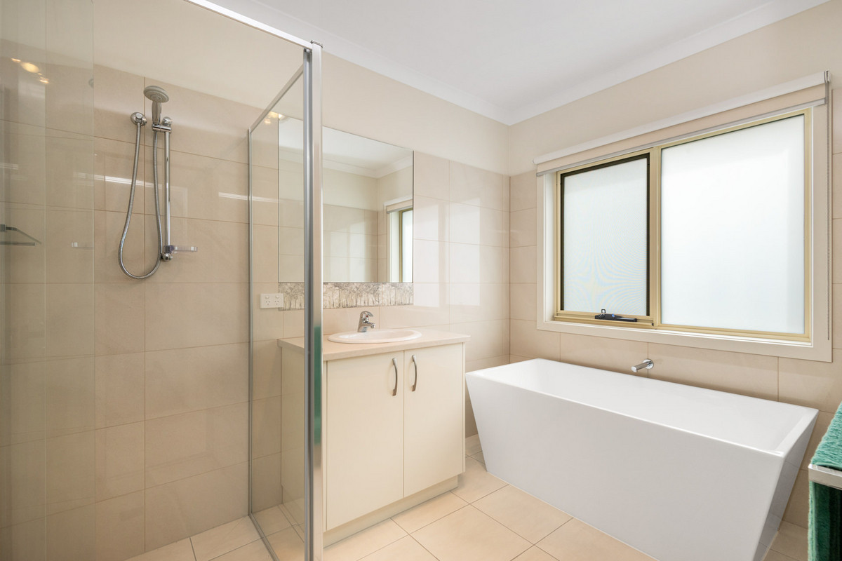 10 Knowles Court, Bannockburn VIC 3331, Bannockburn - Thumbnail 3
