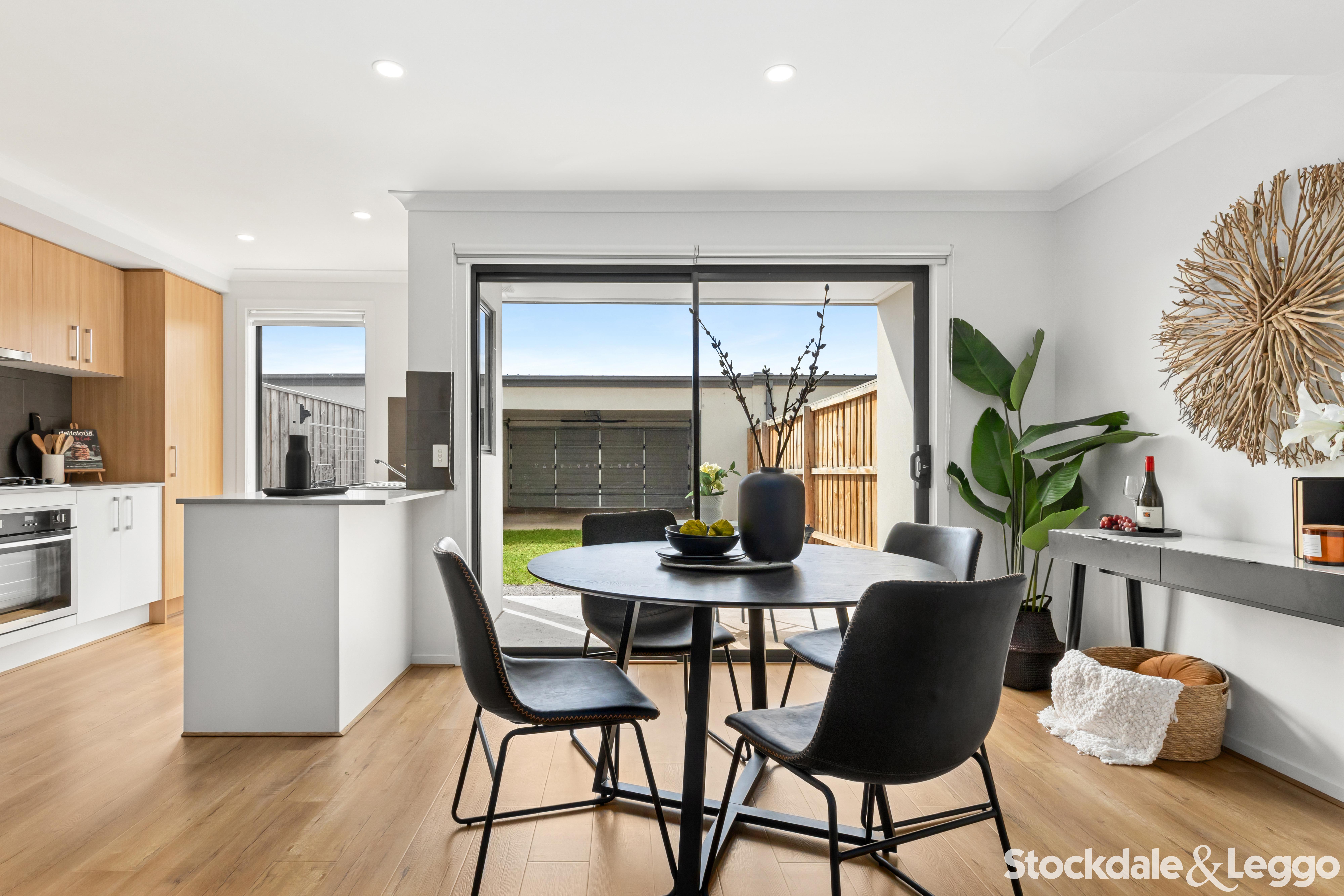 14 Dawson Street, Thornhill Park VIC, Thornhill Park - Thumbnail 3