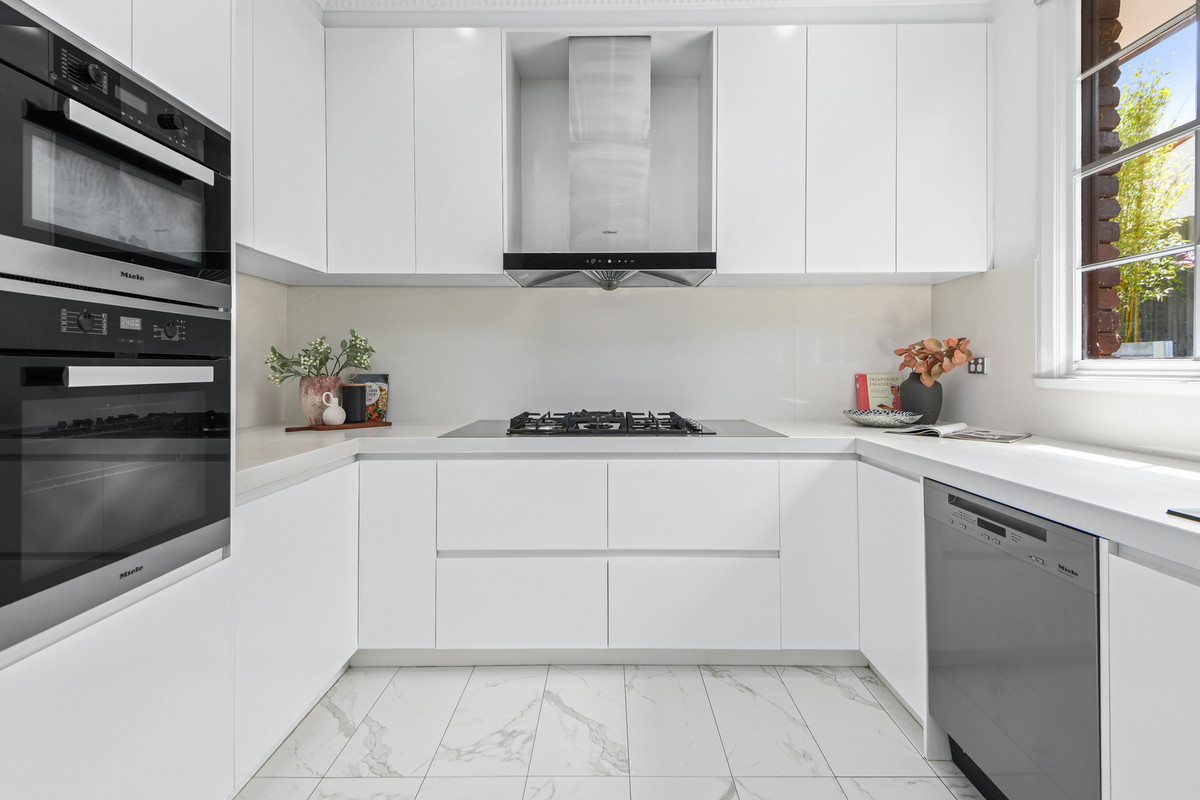 29 Caithness Crescent, Glen Waverley VIC 3150, Glen Waverley - Thumbnail 4