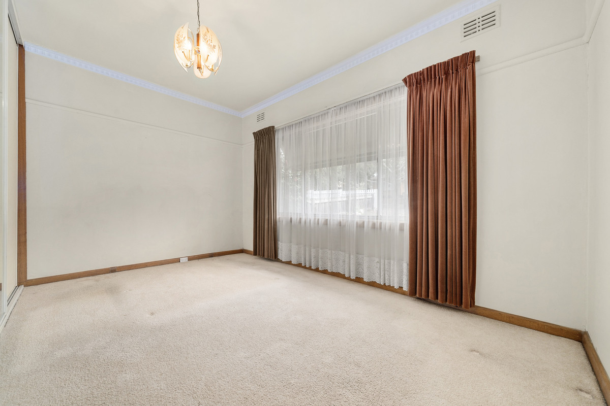 5 Pines Grove, Oak Park VIC 3046, Oak Park - Thumbnail 6