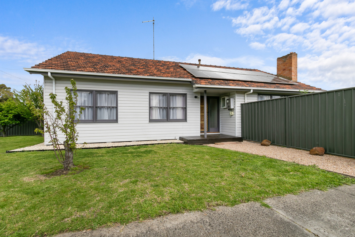 29 Hoyle Street, MORWELL VIC 3840, Morwell - Thumbnail 2
