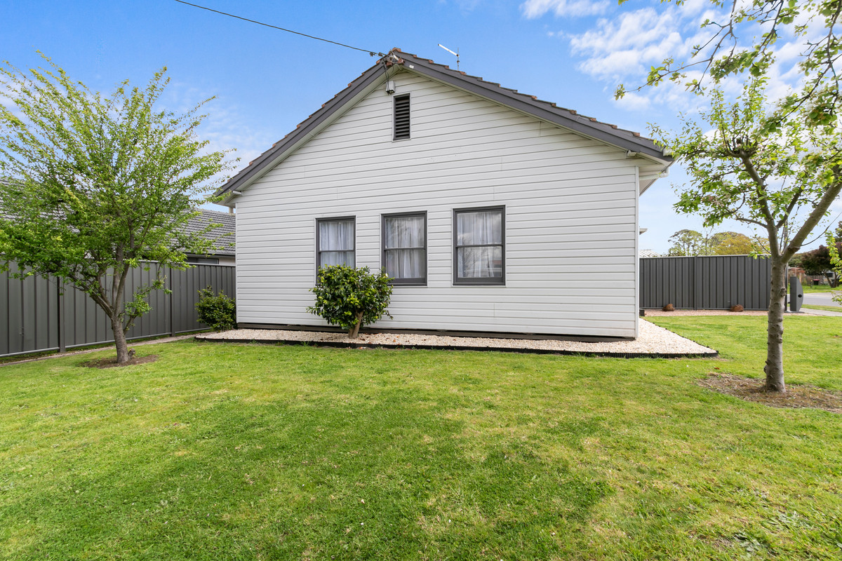 29 Hoyle Street, MORWELL VIC 3840, Morwell - Thumbnail 4
