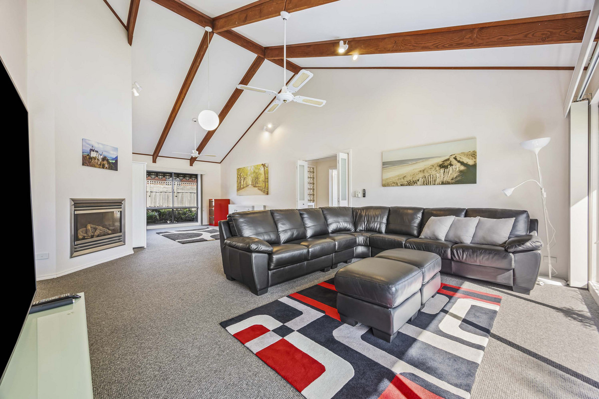 2 Robertson Drive, Alfredton VIC 3350, Alfredton - Thumbnail 4