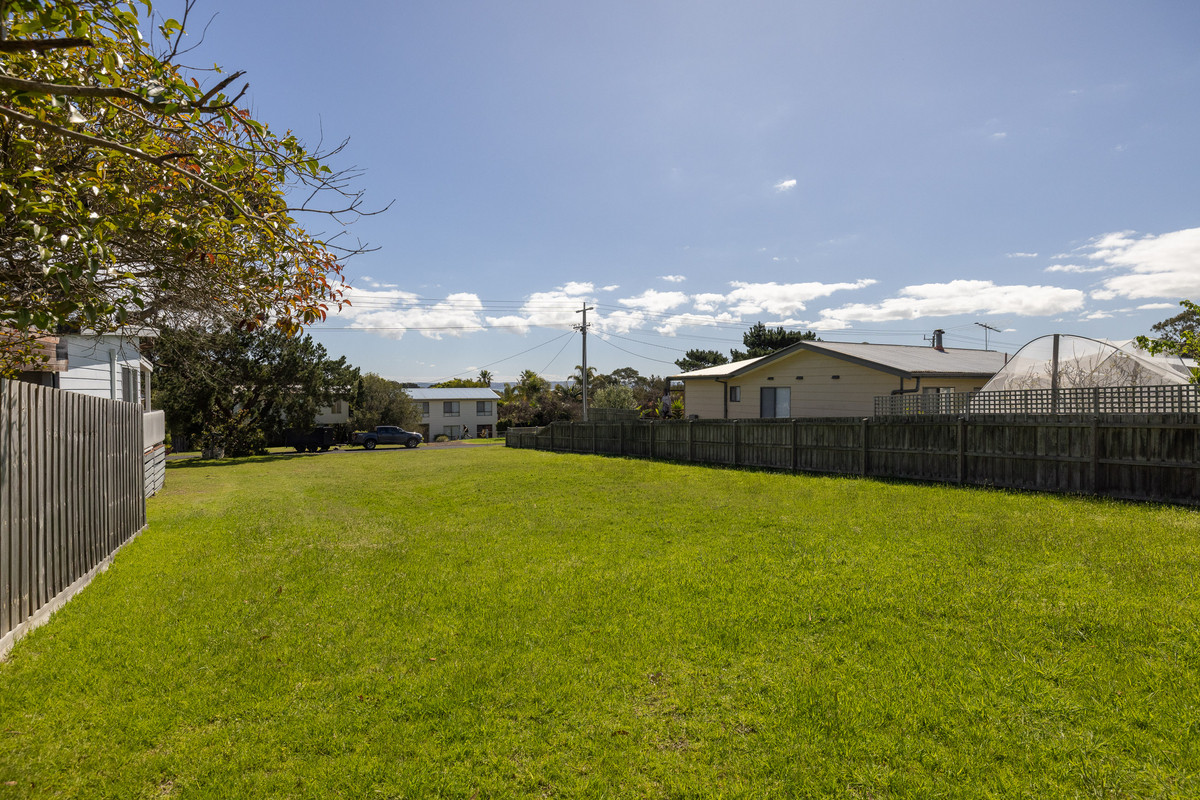 73 Red Rocks Road, Cowes VIC 3922, Cowes - Thumbnail 4
