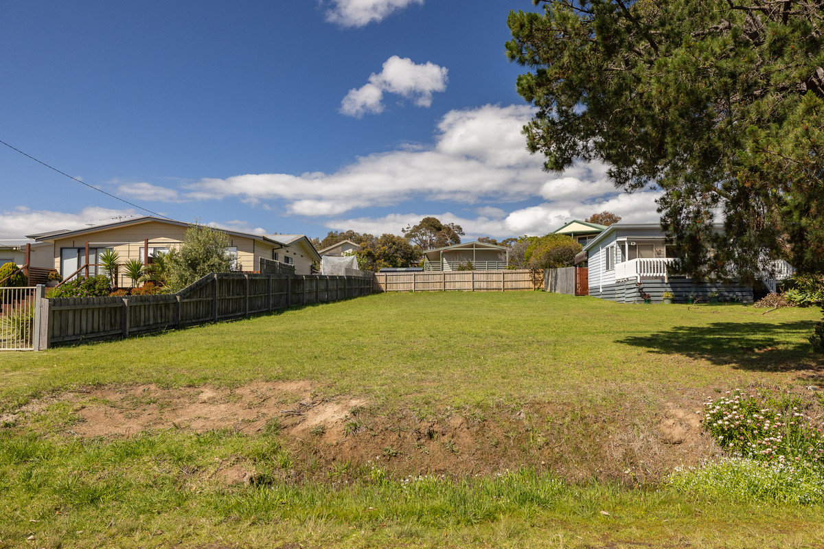 73 Red Rocks Road, Cowes VIC 3922, Cowes - Thumbnail 5