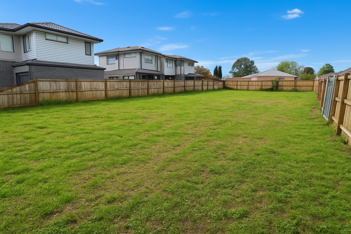 5 Jillian Street, Cranbourne VIC 3977