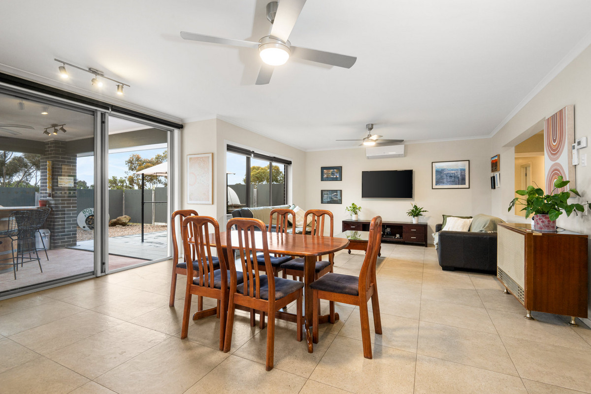 97 Lowndes Road, BANNOCKBURN VIC 3331, Bannockburn - Thumbnail 4